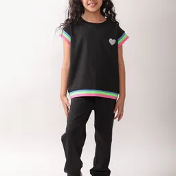 YK Girls Printed T-Shirt & Joggers Clothing Set-picture-24