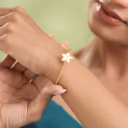 Yellow Chimes Women Gold-Plated Floral Cuff Bracelet image 4