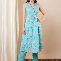 FASHOR Women Ethnic Motifs Printed Regular Sequinned Pure Cotton Kurta with Trousers-image-62