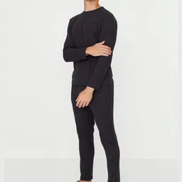 Trendyol Men Solid T-shirt and Pyjamas Night suit-image-87