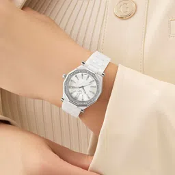 GC Gleam Women Embellished Dial & Bracelet Style Straps Analogue Watch Z59003L1 image 4