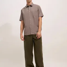 Espanshe Men Relaxed Straight Leg Trousers image 3