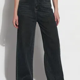 SHOWOFF Women High-Rise Light Fade Jeans-image-36