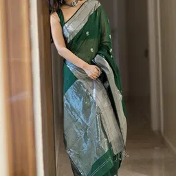 YAMUNE Ethnic Motifs Embroidered Pure Silk Handloom Banarasi Saree-picture-37