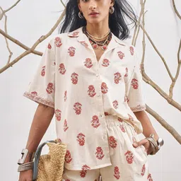 Vara By Vishudh Floral Printed Pure Cotton Shirt With Shorts-picture-11