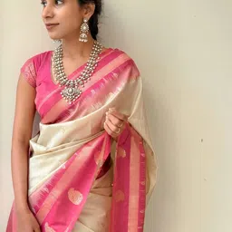 ZIKARAA Paisley Zari Handloom Saree image 2