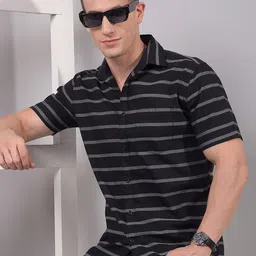 Crimsoune Club Classic Slim Fit Horizontal Striped Spread Collar Shirt-image-73