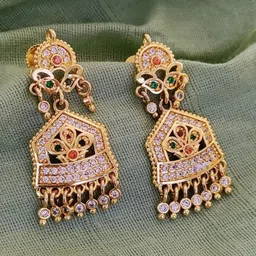 OM KRISHIV COLLECTION Floral Studs Earrings image 2