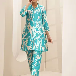 Libas Abstract Printed V-Neck Tunic With Palazzos-image-36