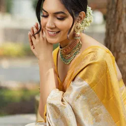 revika Woven Design Zari Pure Silk Kanjeevaram Saree image 3