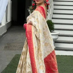 Lyzoo Woven Design Zari Handloom Saree-image-42