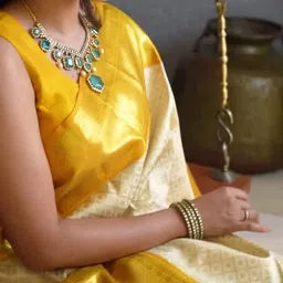 Yanthistore Woven Design Zari Saree image 2