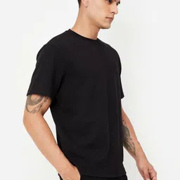 max Men Pockets T-shirt image 5