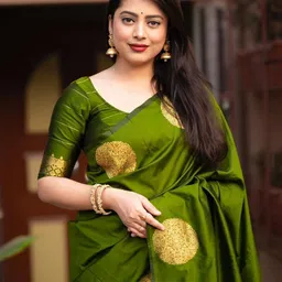 ZILVIRA Geometric Woven Design Zari Banarasi Saree With Unstiched Blouse Piece image 3