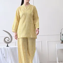 House of Comfort Women Printed Night suit-picture-16