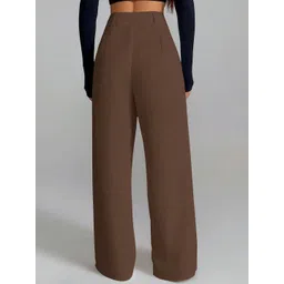 FNOCKS Women Relaxed Straight Leg High-Rise Pleated Trousers image 5