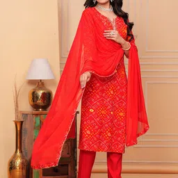 Light Daisy Women Floral Printed Regular Kurta with Trousers & With Dupatta image 3