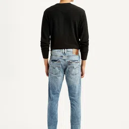 Levis Men Classic Tapered Fit Mid-Rise Light Fade Stretchable Jeans image 4