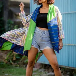 Prathaa Women Colourblocked Open Front Jacket image 3