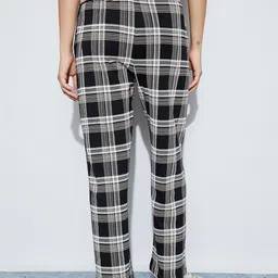 Ginger by Lifestyle Women Checked Pure Cotton Lounge Pants image 4