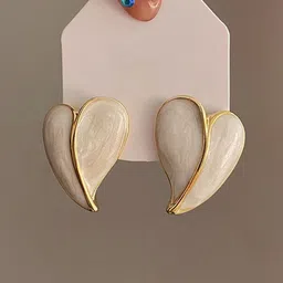 FIMBUL Heart Shaped Studs Earrings image 3