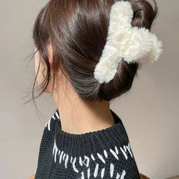 HYMT Women Set of 6 Fur Claw Clip image 3