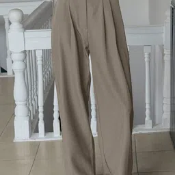 FNOCKS Women Relaxed Straight Leg Straight Fit High-Rise Pleated Trousers-image-16