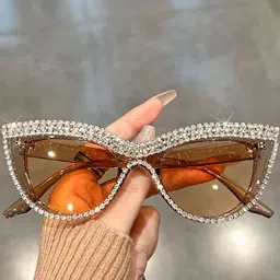 OUDI Women Brown Lens & White Cateye Sunglasses with image 2