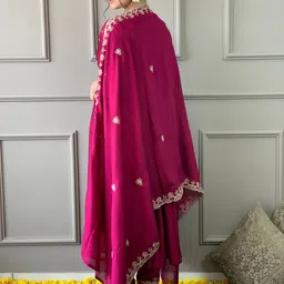 ATOXIC Women Ethnic Motifs Embroidered Empire Chanderi Silk Kurta with Trousers & With Dupatta image 5