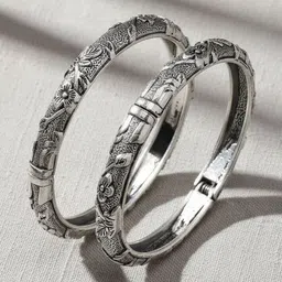 SZN Set Of 2 Floral Kada Bangles image 3