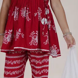 KiddoPanti Girls Floral Printed Angrakha Anarkali Kurti With Sharara & Dupatta image 2