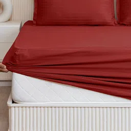 WEAVE AND DECOR Red Striped 300 TC King Bedsheet with 2 Pillow Covers image 2