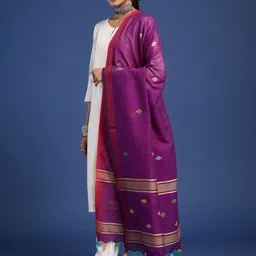 Taavi Geometric Woven Design Pure Cotton Dupatta image 3