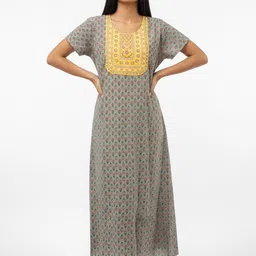 Nihsamah Embroidered Maxi Nightdress-picture-29