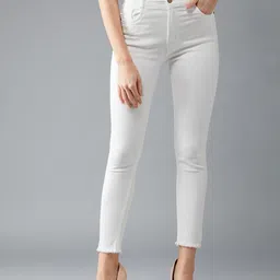 DOLCE CRUDO Women Skinny Fit High-Rise Light Fade Stretchable Jeans-picture-30