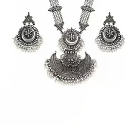 N S G Set Of 2 Silver-Plated Oxidised Jewellery Set image 2