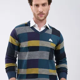 Monte Carlo Men Checked V-Neck Pullover Sweater-image-78