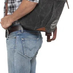 the house of tara Small 20 L Backpack Distress Finish Canvas image 5