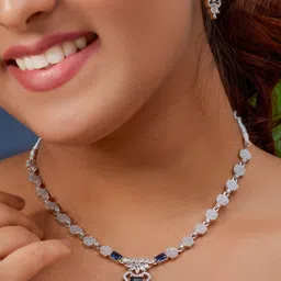 IMITATION BAZAAR Silver-Plated Stones-Studded Jewellery Set image 3