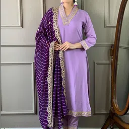 CANIZZARO Women Leheriya Embroidered Regular Gotta Patti Kurta with Trousers & With Dupatta image 3