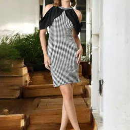 SZN Print Cold-Shoulder Bodycon Dress-image-18