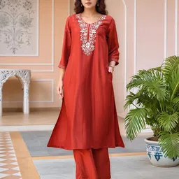 Aaghnya Ethnic Motifs Embroidered Round Neck Thread Work Kurta With Trousers-image-90