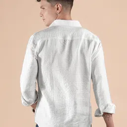 Beyoung Men Textured Checked Classic Casual Shirt image 3