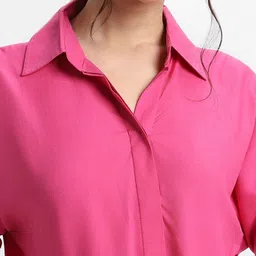 fab star Women Boxy Fit Solid Spread Collar Casual Shirt image 4