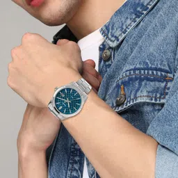 casio Enticer Men Analog Watch - For Men A2241 (MTP-VD03D-2A2UDF) image 2