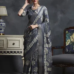 Mitera Ethnic Motifs Silk Blend Sungudi Saree-picture-36
