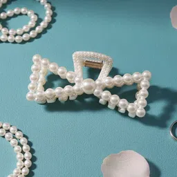 VAGHBHATT Women Claw Clip image 4