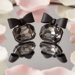 SZN Geometric Studs Earrings image 5