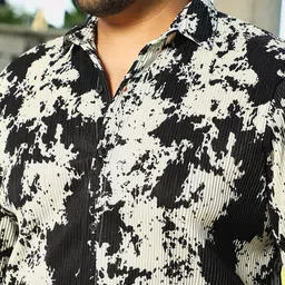 Instafab Plus Men Comfort Opaque Casual Shirt image 5