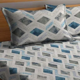 Myntra Elegant Homes White & Blue Geometric 400 TC King Bedsheet with 2 Pillow Covers image 5
